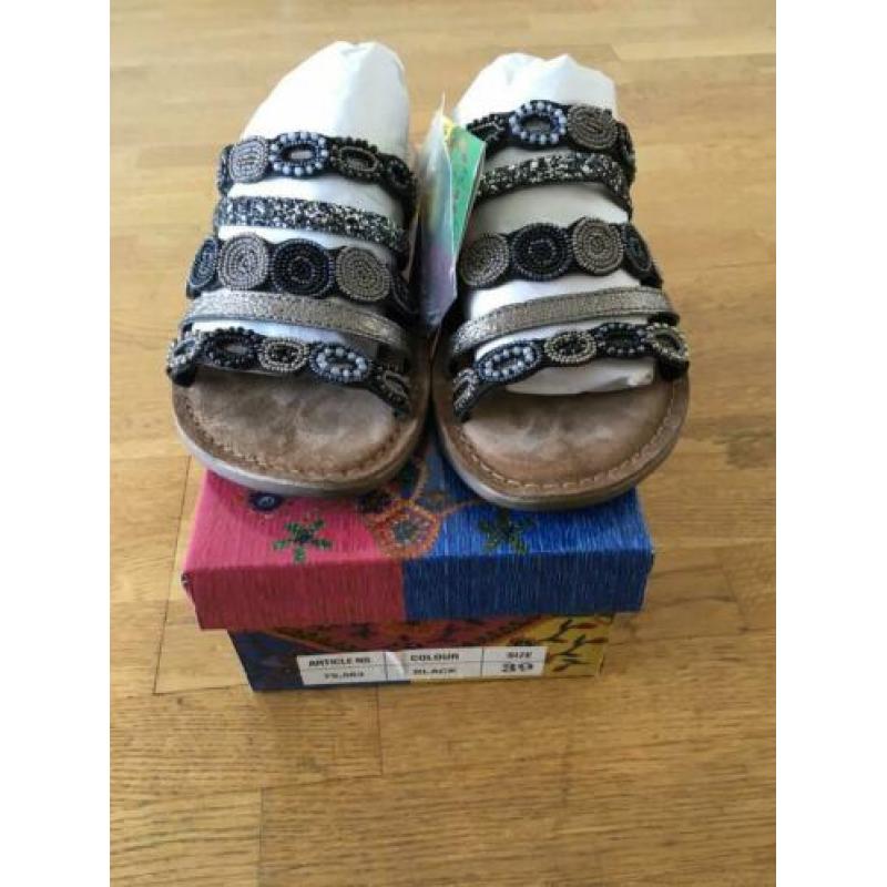 Lazamani slippers, maat 39