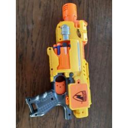 Nerf barricade RV-10 N-strike pistool.