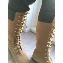 Prachtige hoge Timberlands schoenen Timberland mt 40 / 9.5!