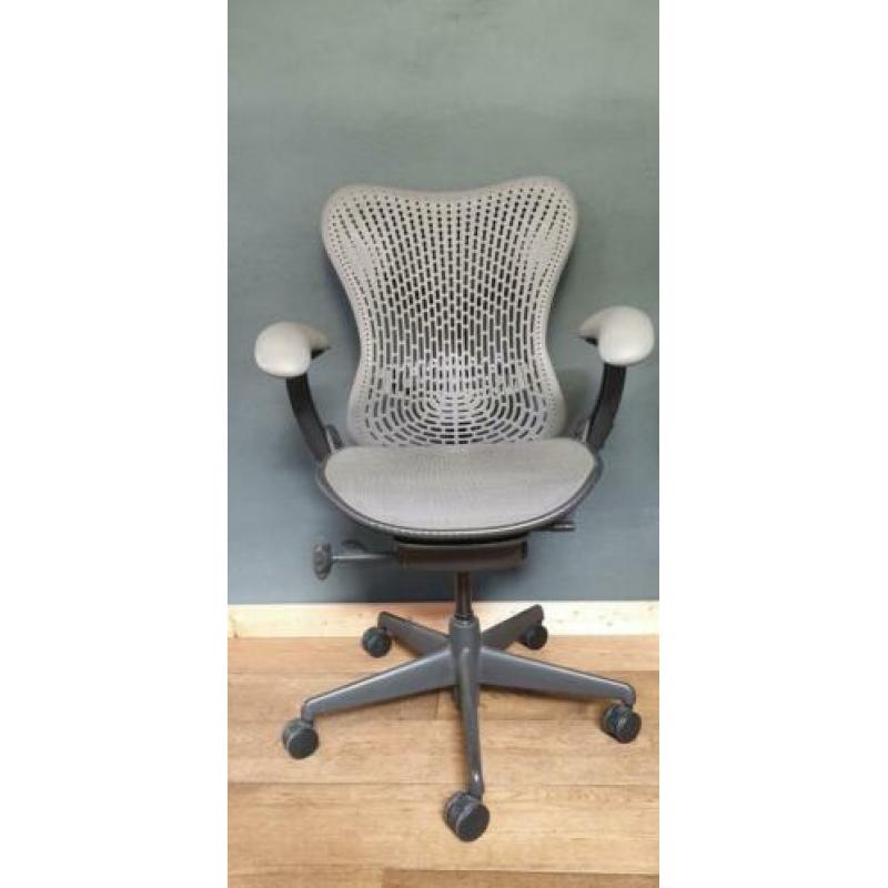 Herman Miller Mirra design bureaustoel