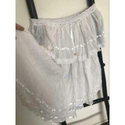 Off shoulder strand jurk