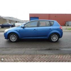 Kia cee'd Sporty Wagon 1.4 CVVT X-tra