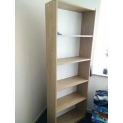 Houten boekenkast