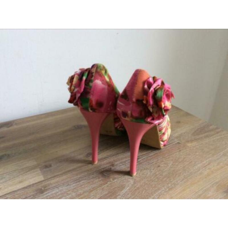 Sacha gebloemde pumps maat 39