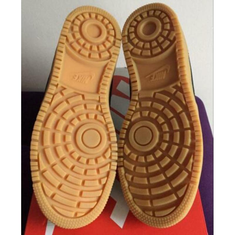 Nike court borough mid maat 45 jordan dunk force max 1 off