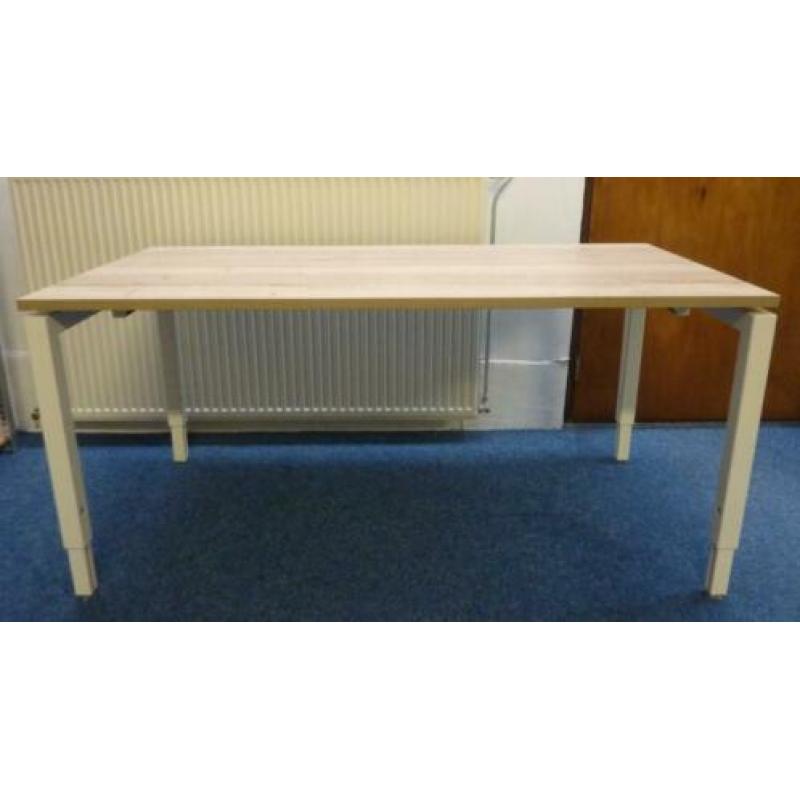 Bureautafel Bureau Tafel Markant MO-4HI / afm: 160 x 80 cm.