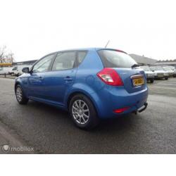 Kia cee'd Sporty Wagon 1.4 CVVT X-tra