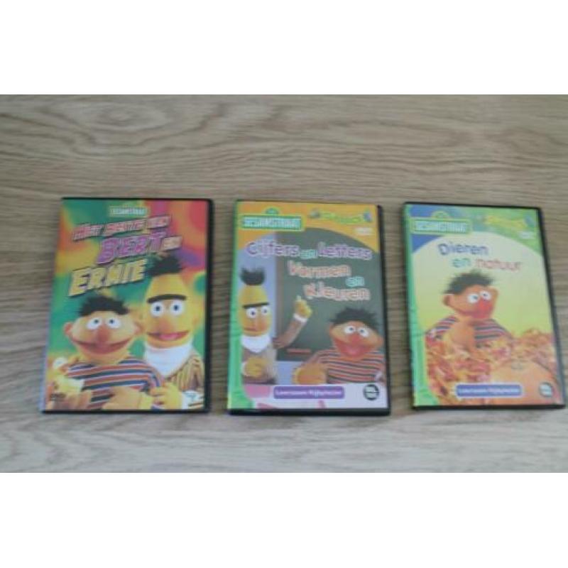 16x Diversen DVD'S van K3, SESAMSTRAAT, SPROOKJESBOOM