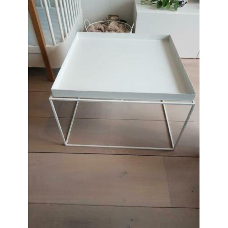 HaY TraY Table wit 60x60
