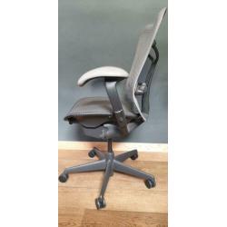 Herman Miller Mirra design bureaustoel