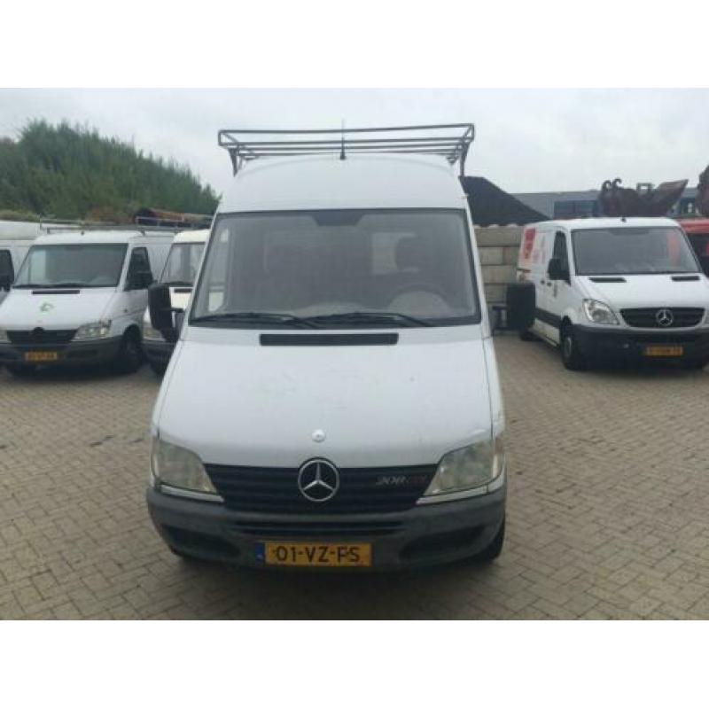 Mercedes-Benz Sprinter 208cdi l2h2 l2h2 (bj 2000)