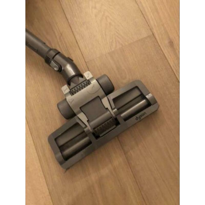 Dyson stofzuiger dc 52 3 jaar oud