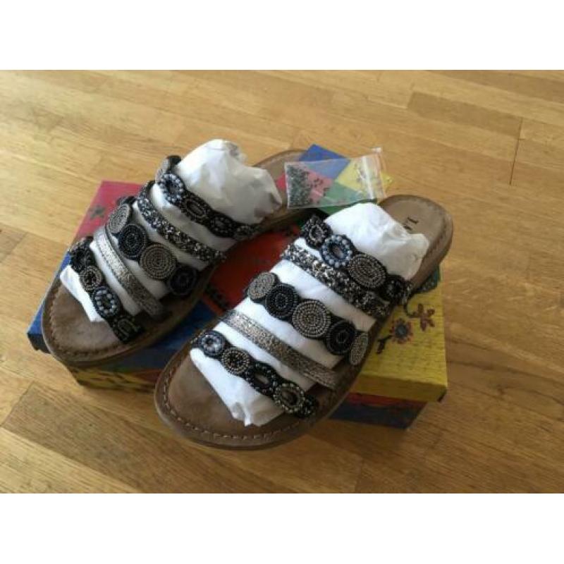 Lazamani slippers, maat 39