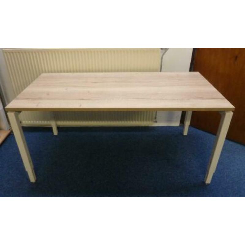 Bureautafel Bureau Tafel Markant MO-4HI / afm: 160 x 80 cm.