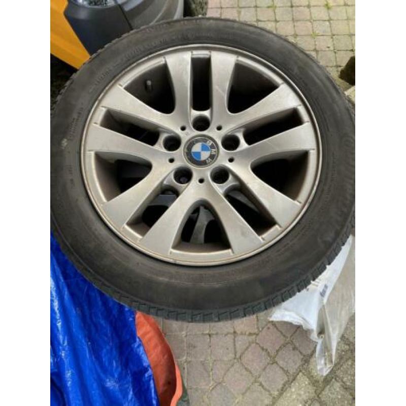 Lichtmetalen velgen met winterbanden