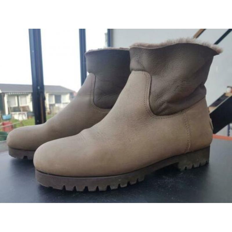 gevoerde Shabbies laarsjes maat 40