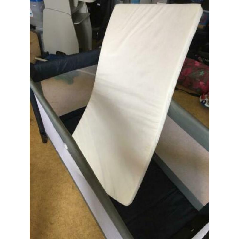 Campingbedje + Ikea matrasje