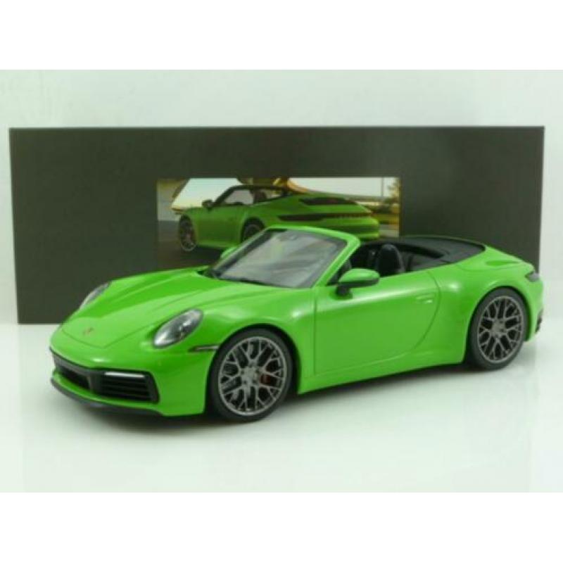Minichamps Porsche 911 992 Carrera 4s Cabrio 2019 Groen 1:18