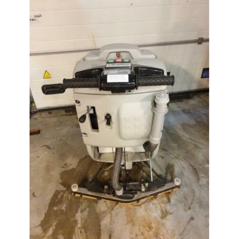 Zeer nette Schrobmachine zelfrijdend 50cm