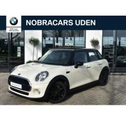 MINI 5 Deurs 1.5 COOPER BUSINESS / Navigatie / Airco / 16 in
