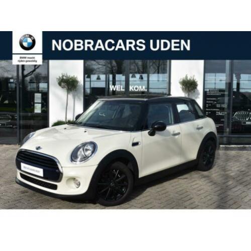 MINI 5 Deurs 1.5 COOPER BUSINESS / Navigatie / Airco / 16 in