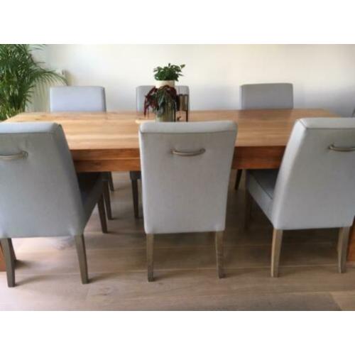 Gratis 6 eetkamerstoelen