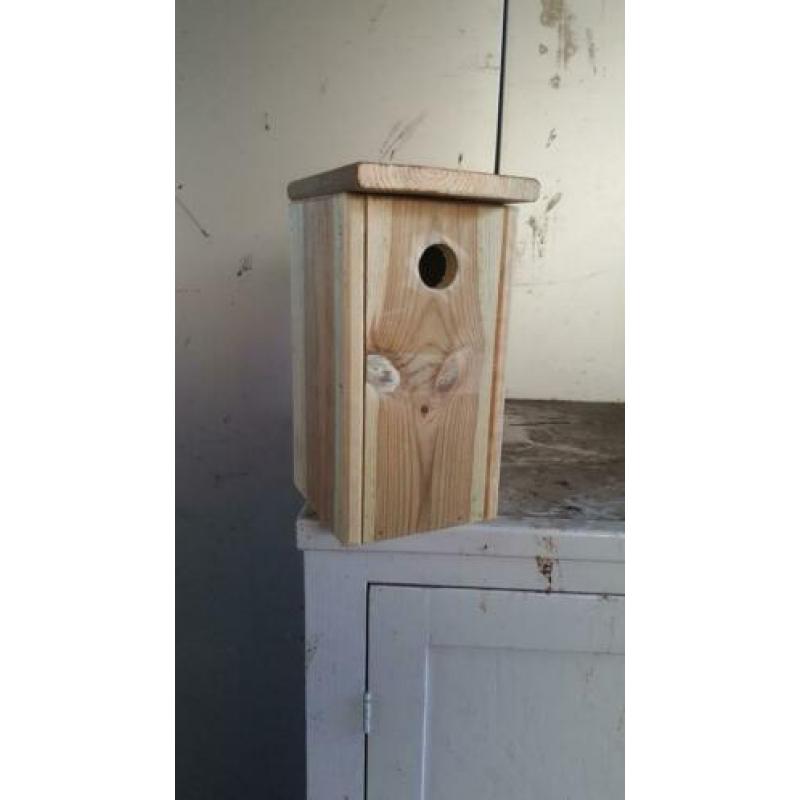 Broedbloken nestkastjes