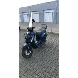 Agm scooter