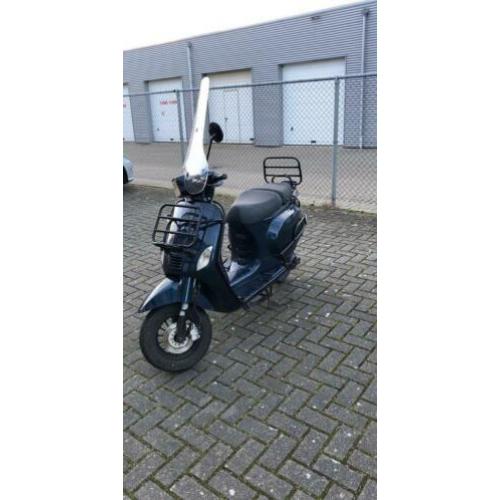 Agm scooter