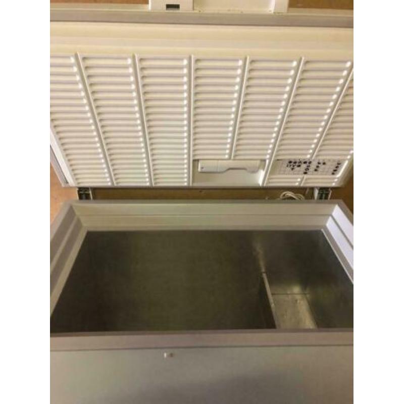 'WHIRLPOOL VRIESKIST €100,- !!! bezorgen + GARANTIE !!'