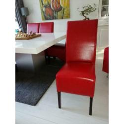 7 rode met leer bekleed stoelen - haal ze op voor schijntje