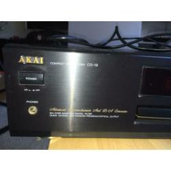 AKAI CD speler