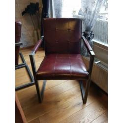 Te koop 6 echt lederen eetkamer stoelen met armleuning