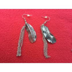Verschillende oorbellen oorhangers oorknopjes 0,50 euro p.s.