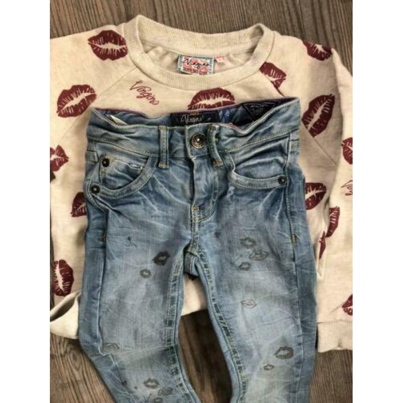 Vingino setje broek en trui zoentjes/ kusjes maat 104/ 4