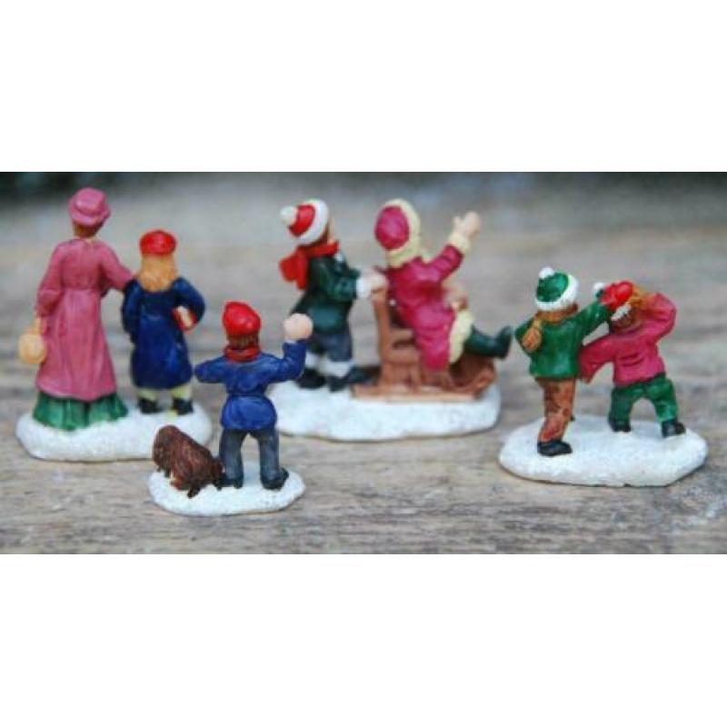Kerstdorp figuurtjes (4 stuks)