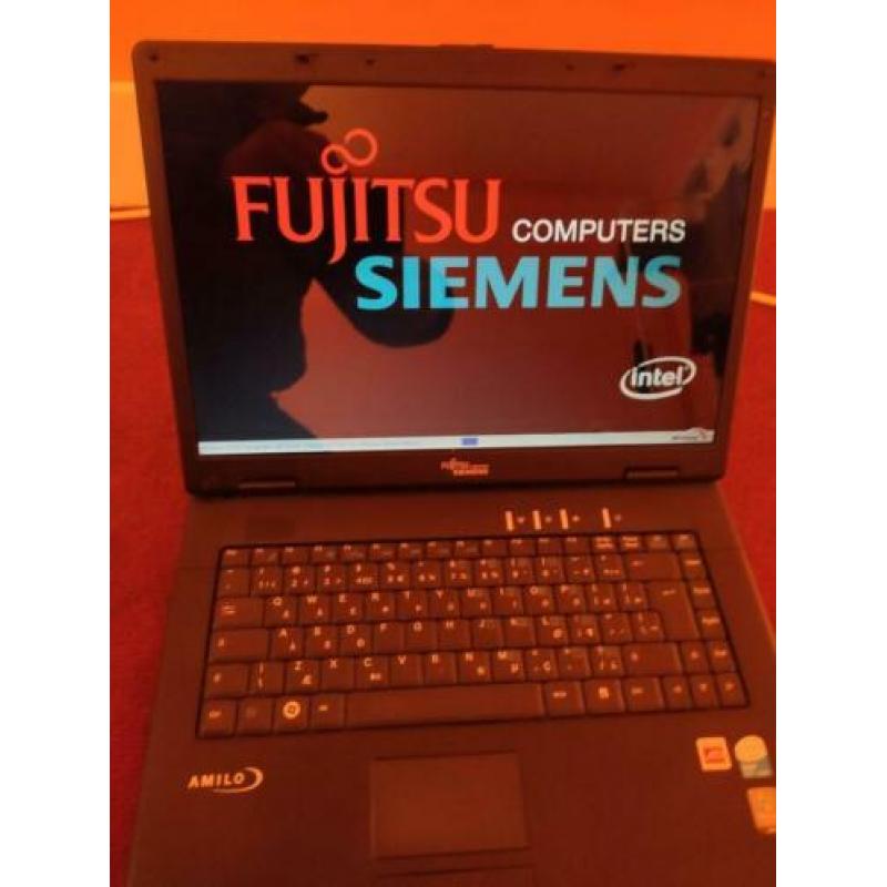 Fujitsu Siemens Amilo 1718Li laptop