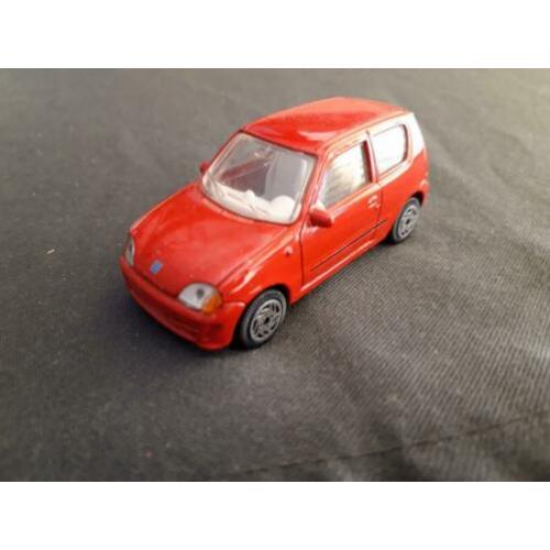 Fiat Seicento Sporting rood, Majorette 1:43