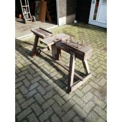 Zeer oud werkbank industrieel reclame decoratie design