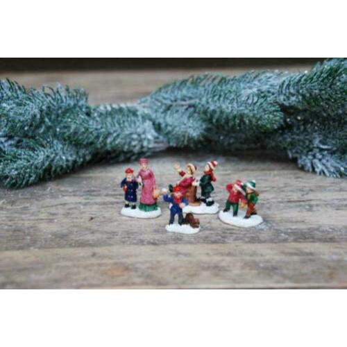 Kerstdorp figuurtjes (4 stuks)