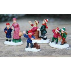 Kerstdorp figuurtjes (4 stuks)