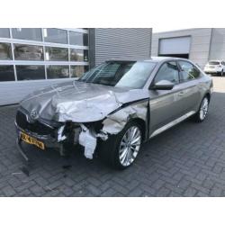 Skoda Superb 1.6 TDI ACTIVE BUSINESS (bj 2017, automaat)