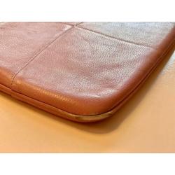 Roze leren laptophoes formaat 15 inch (bijv. MacBook Air)