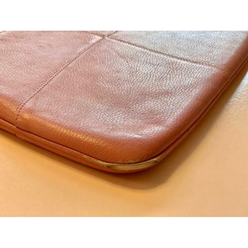 Roze leren laptophoes formaat 15 inch (bijv. MacBook Air)