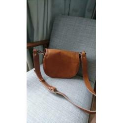 Vintage cognac leren crossbody tas. Jagerstas