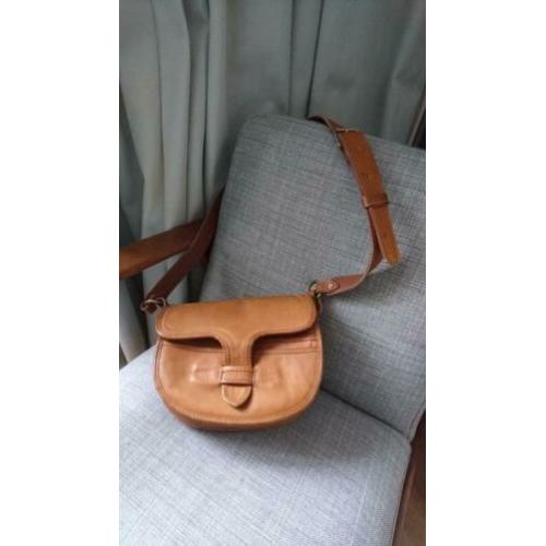 Vintage cognac leren crossbody tas. Jagerstas