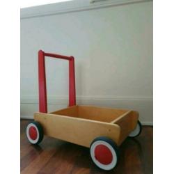Houten loopwagen. Merk: Van Dijk Toys