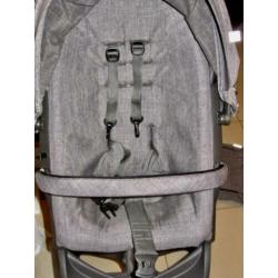 Stokke V5 Black melange kinderwagen met Autostoel NIEUWSTAAT