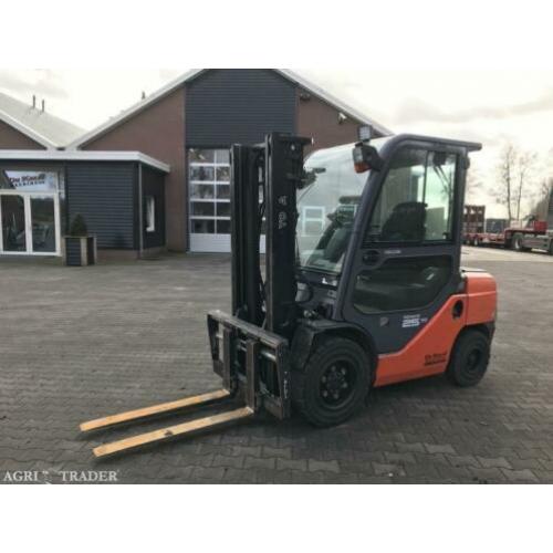 3Toyota 02-8FDF30 (2011) 3 ton diesel