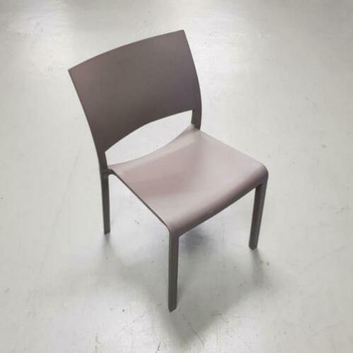 58 x Josep Llusca terrasstoelen, design stoel Dd Fiona. 58
